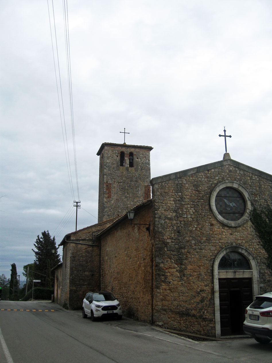  Santa Colomba - Chiesa dei Santi Pietro e Paolo
